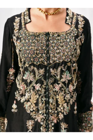 Viola Black Three-Piece