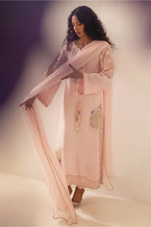 Layl (Shirt, Pants and Dupatta)