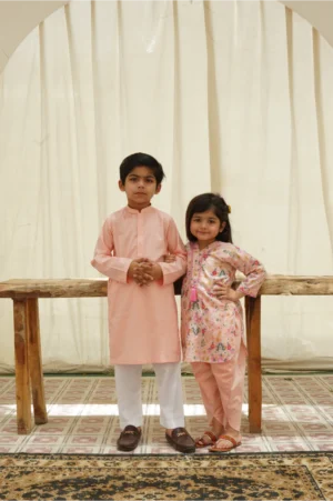 Peach kurta tulip