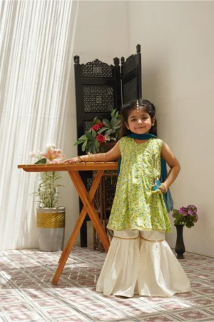 Green lawn gharara