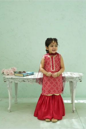 Red Lawn gharara