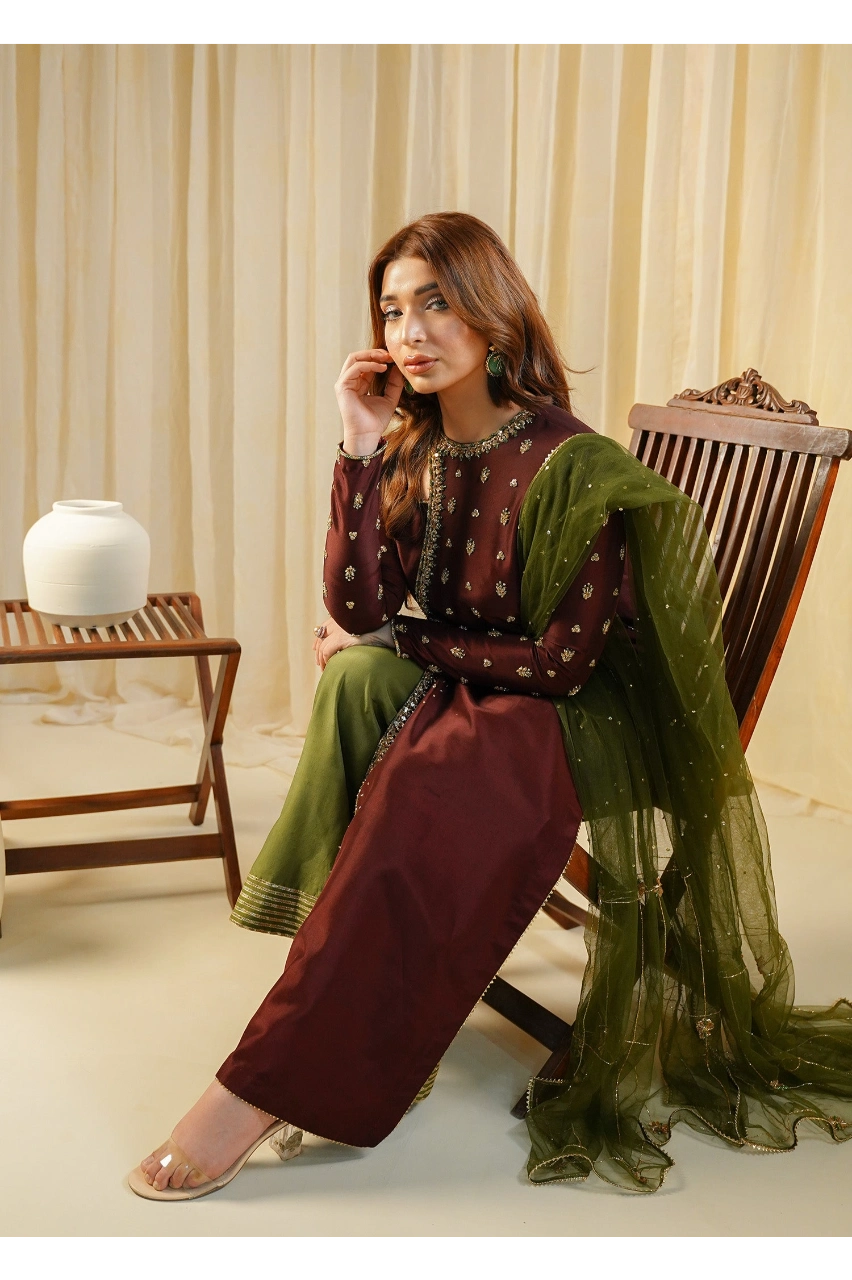 Mahogany Luxe - Image 5