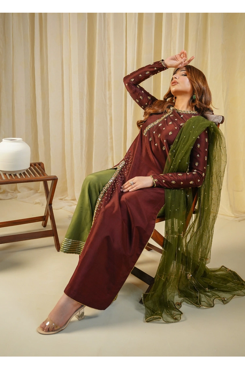 Mahogany Luxe - Image 4