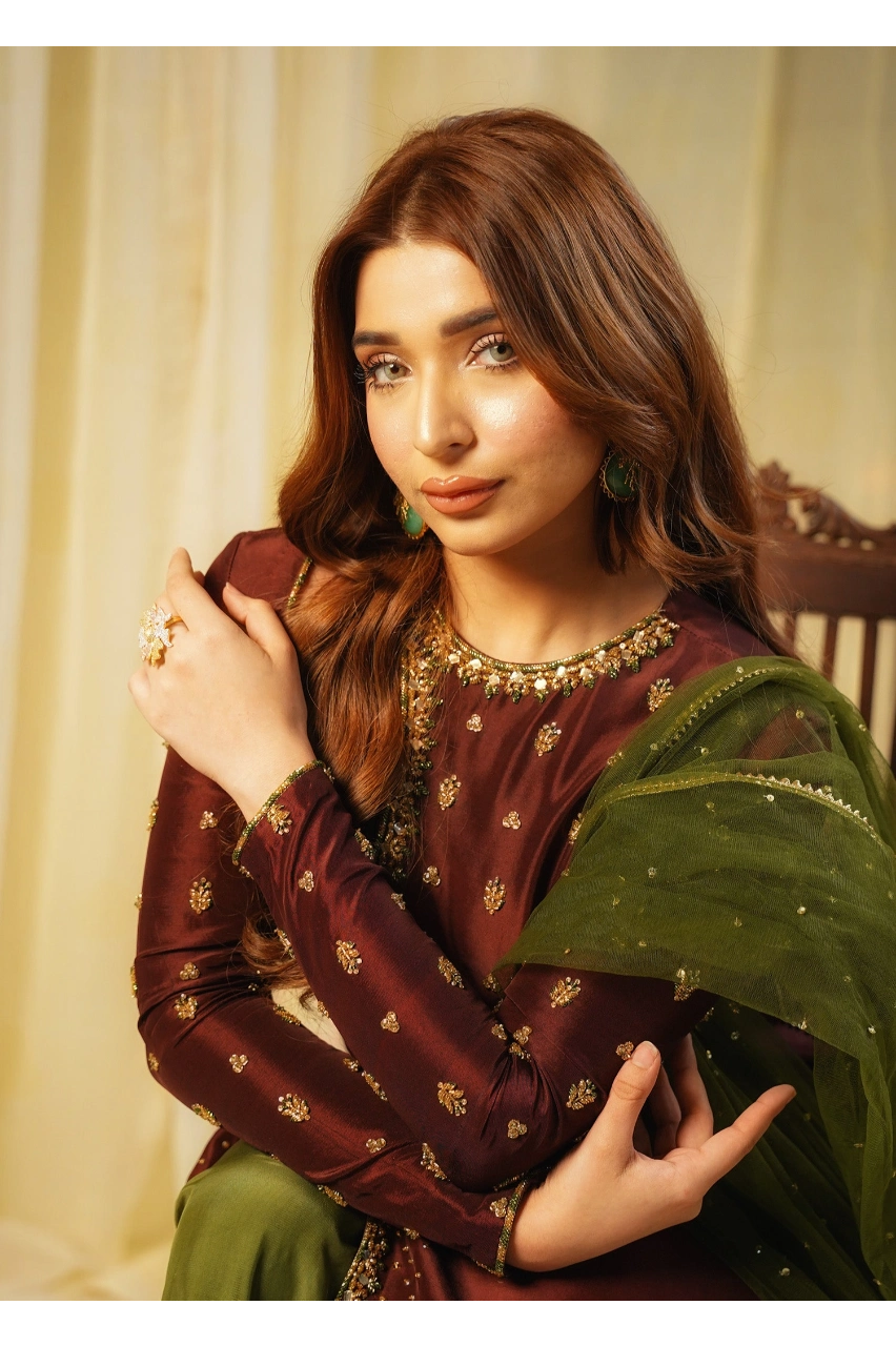 Mahogany Luxe - Image 3