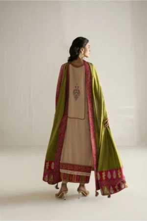 Sandstone Signature Suit