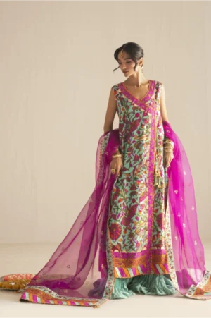 Antique Bronze Sheen Ensemble