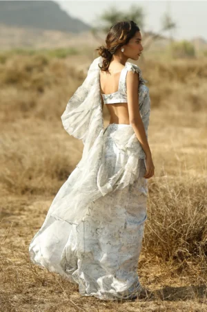 Calyra