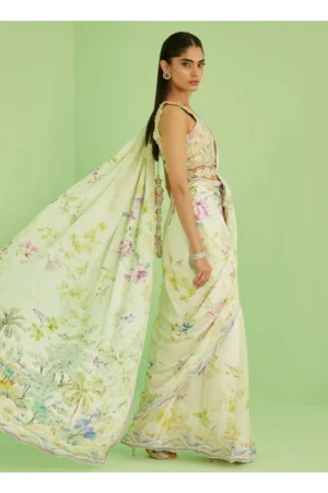 Avery Saree
