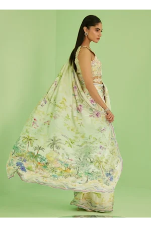 Avery Saree