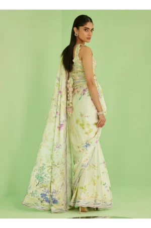 Avery Saree