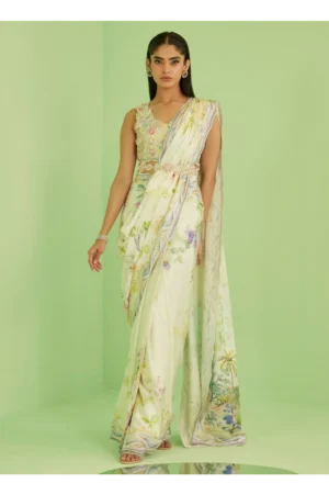 Avery Saree