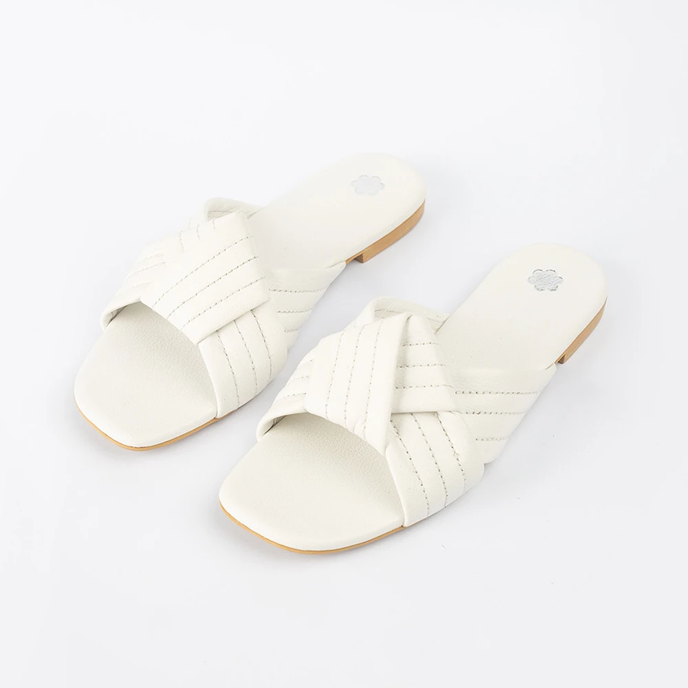 AIDA BLACK - Image 5