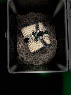antique pearls gem clutches - Treasure World