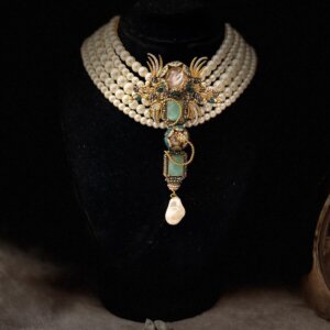 Aura-e-Noor - Treasure World