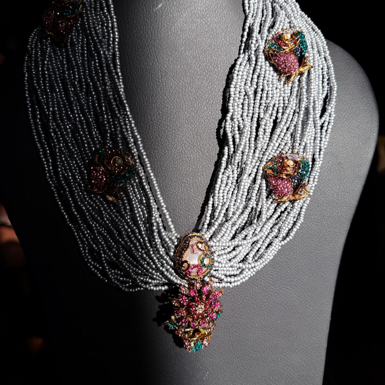 Beaded floral set - Treasure World - Image 2