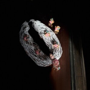 Beaded floral set - Treasure World
