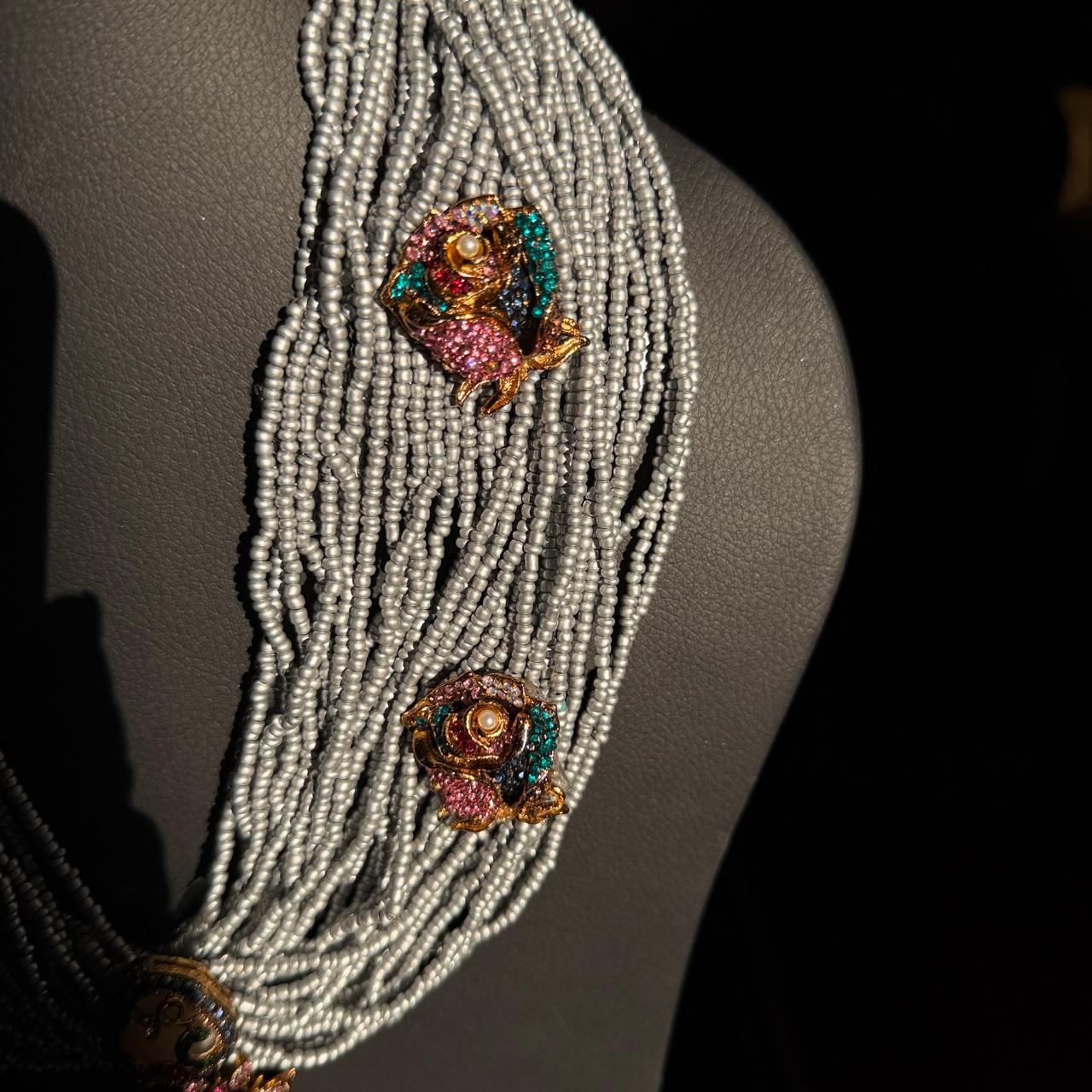 Beaded floral set - Treasure World - Image 4