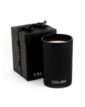 BLACK ROSE & OUD SCENTED CANDLE