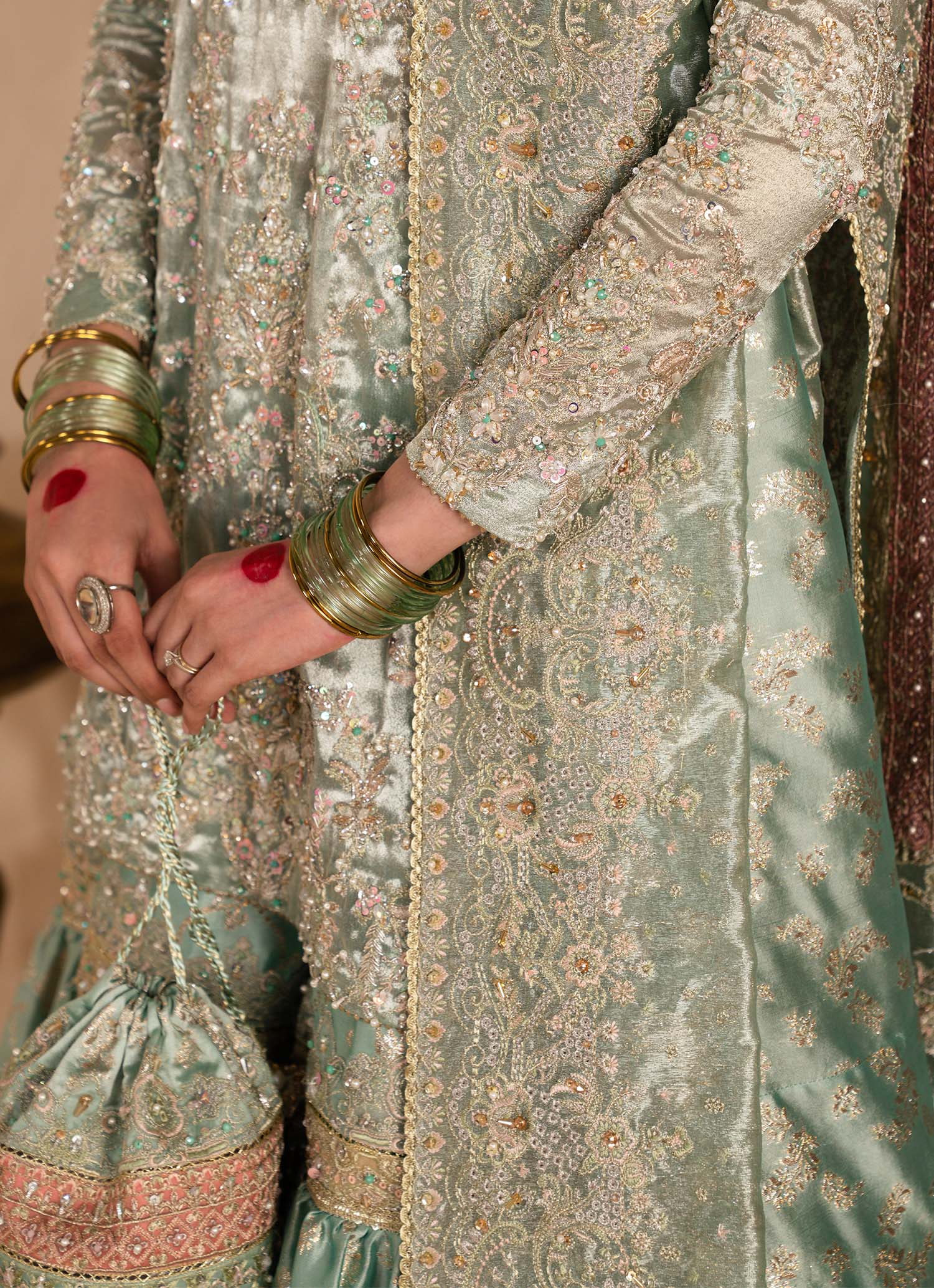 Gulrukh - Image 8