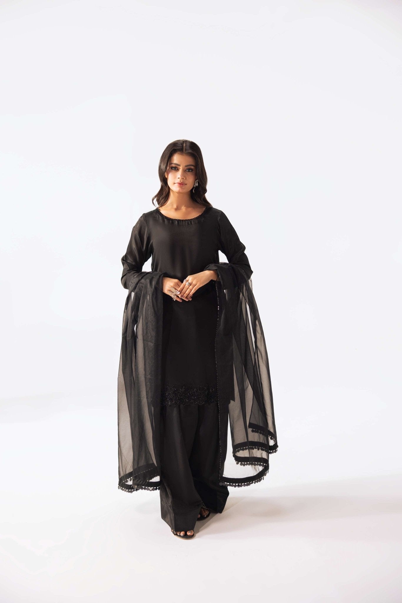 Hoorain - Image 2