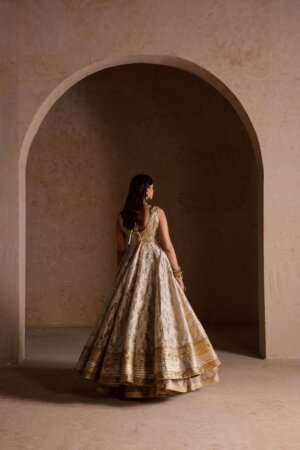 Mahveen Collection - MV008