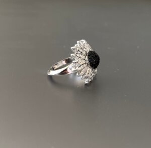 mini Sunflower ring
