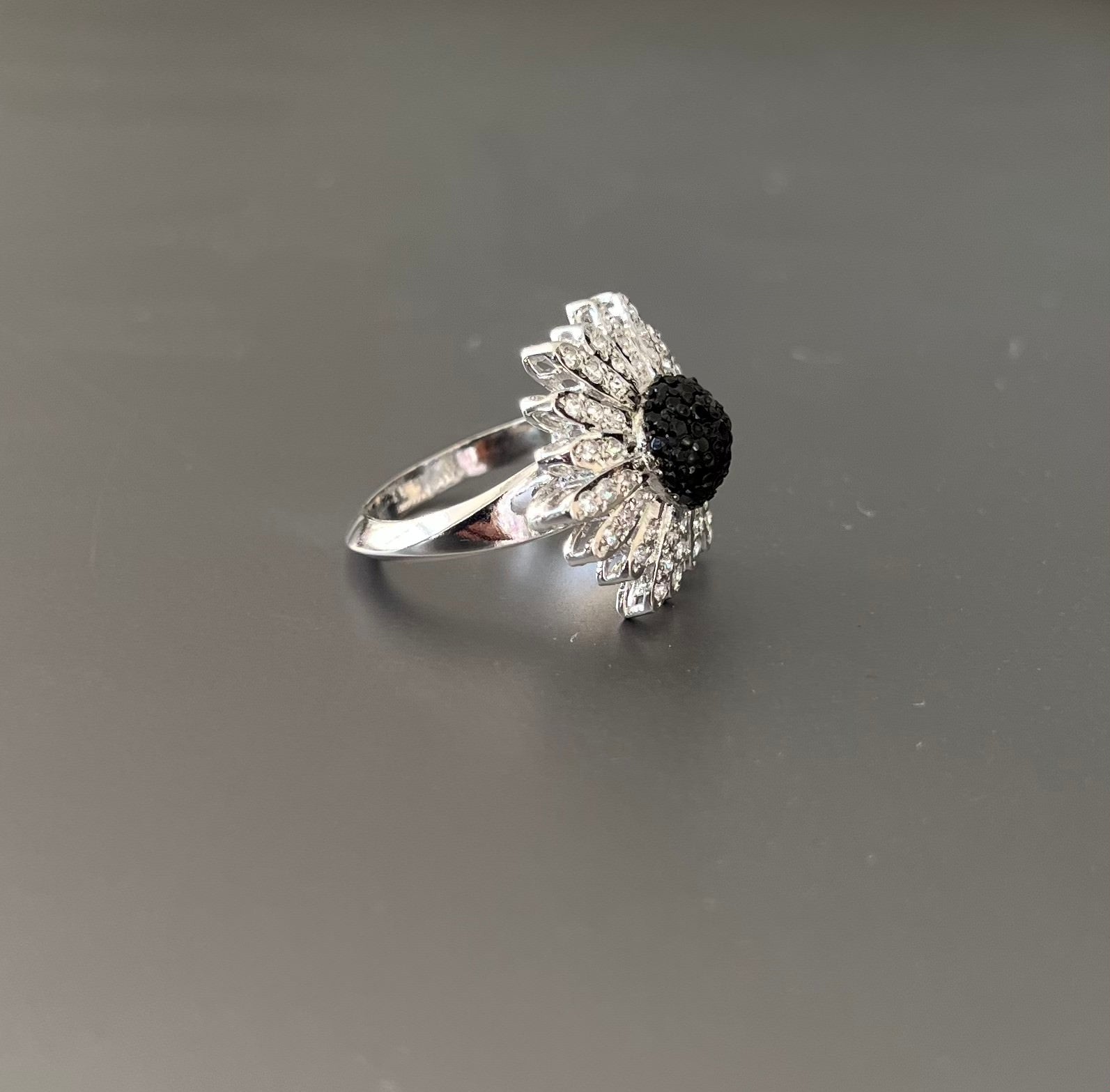 mini Sunflower ring
