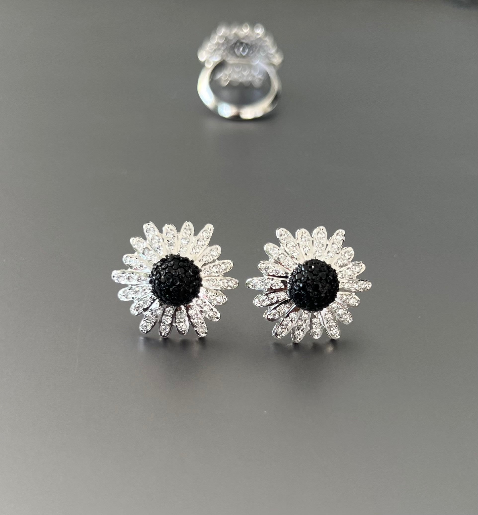 mini Sunflower tops