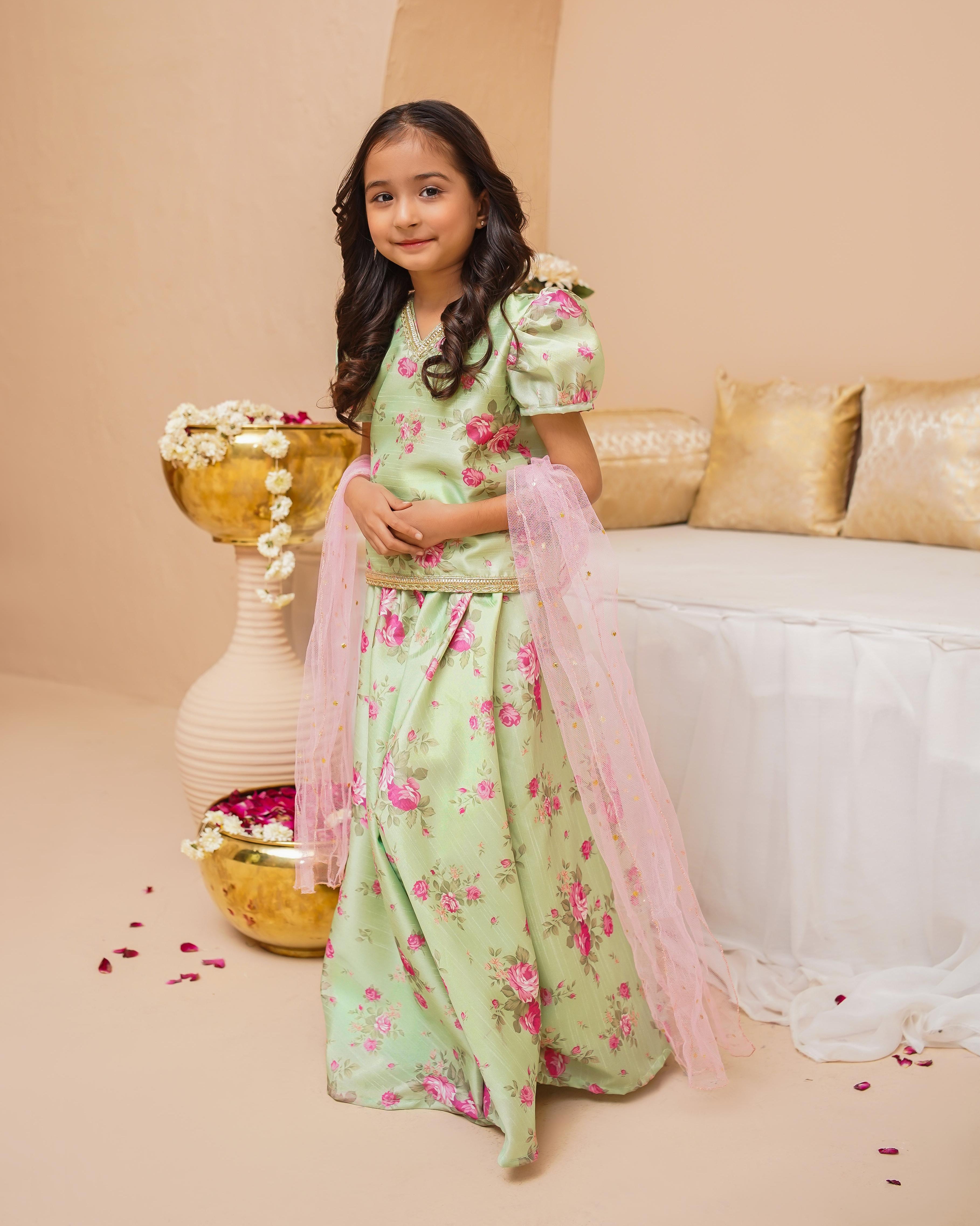 Minted Rose - Girl - Image 3