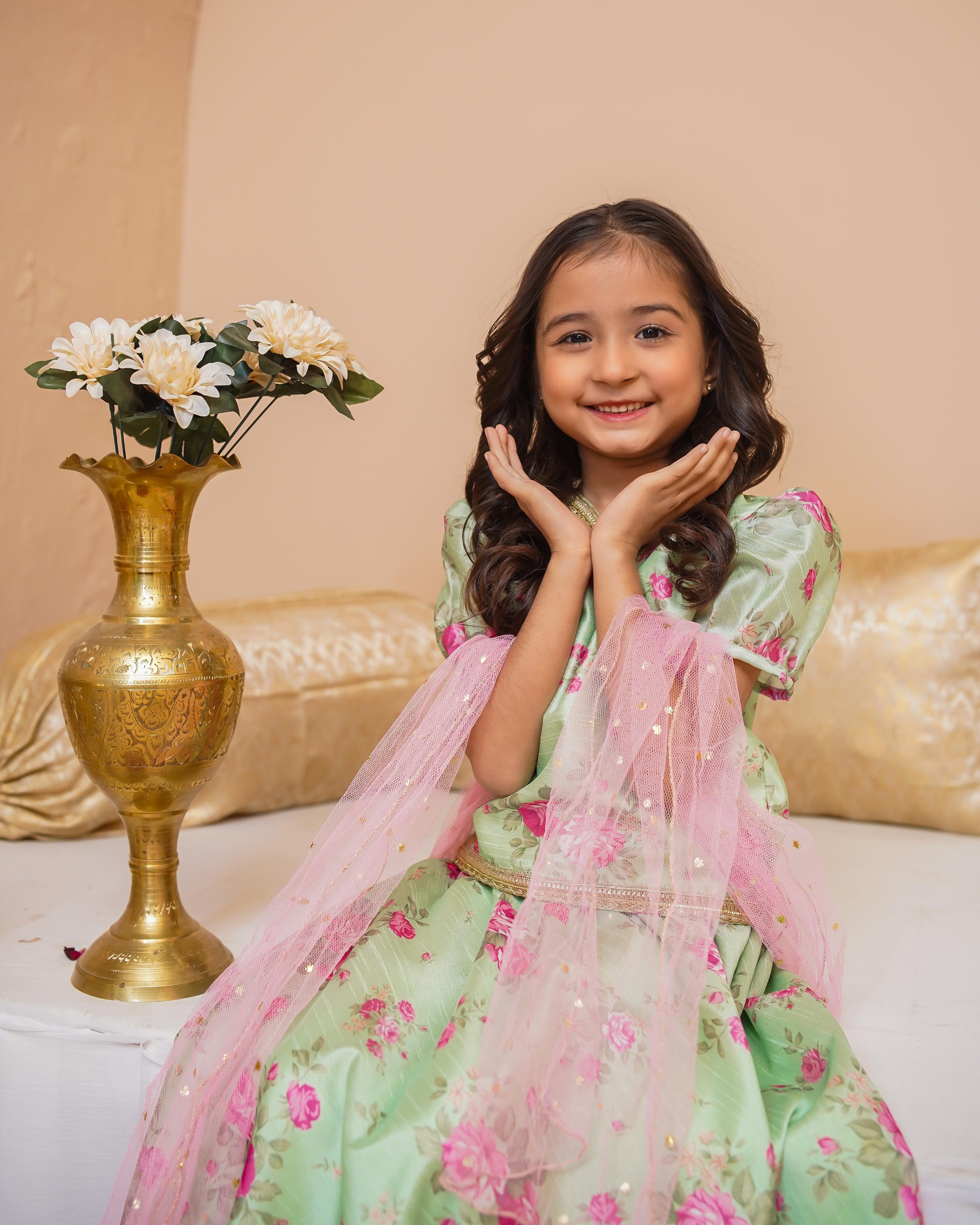 Minted Rose - Girl - Image 5