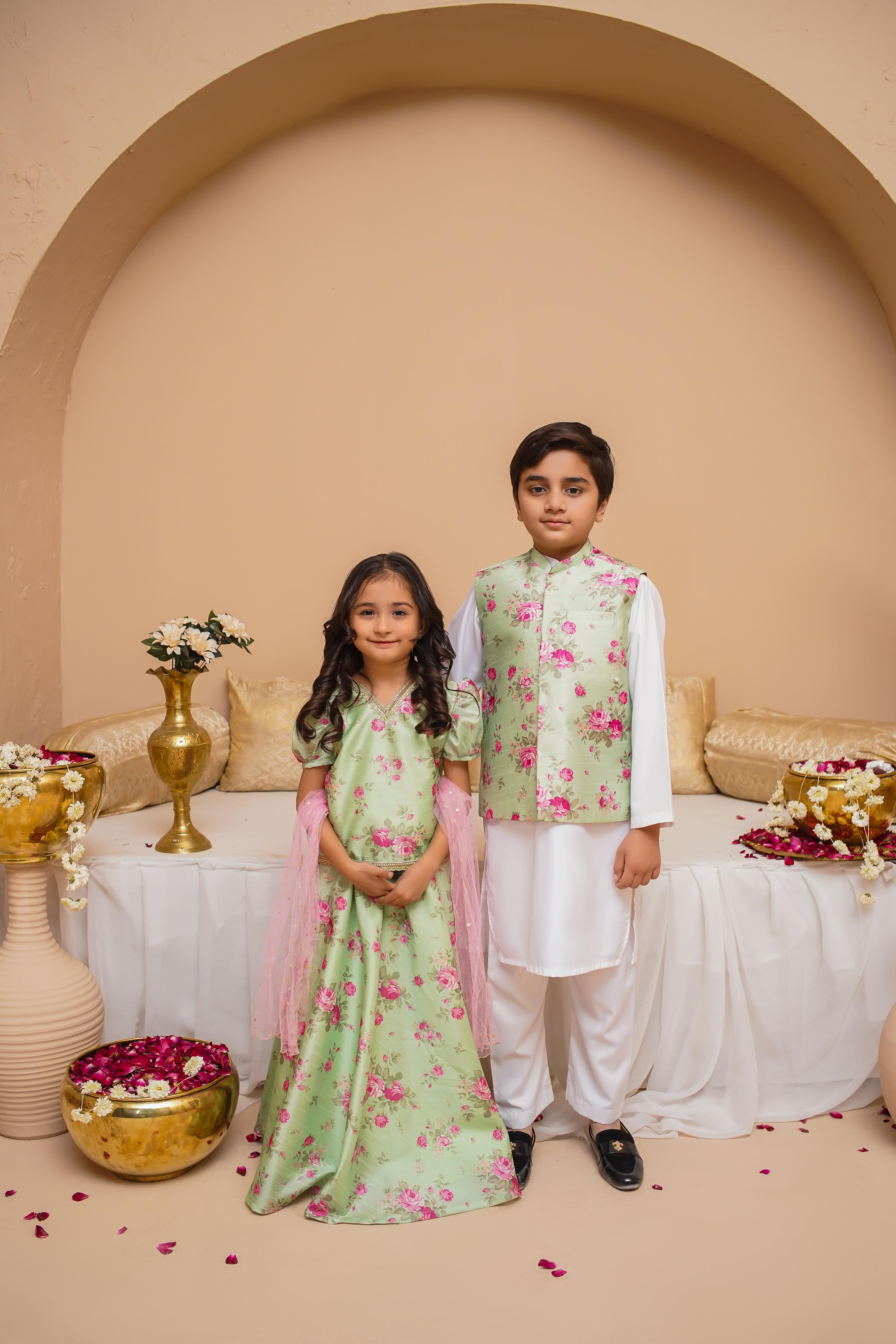 Minted Rose - Girl - Image 6