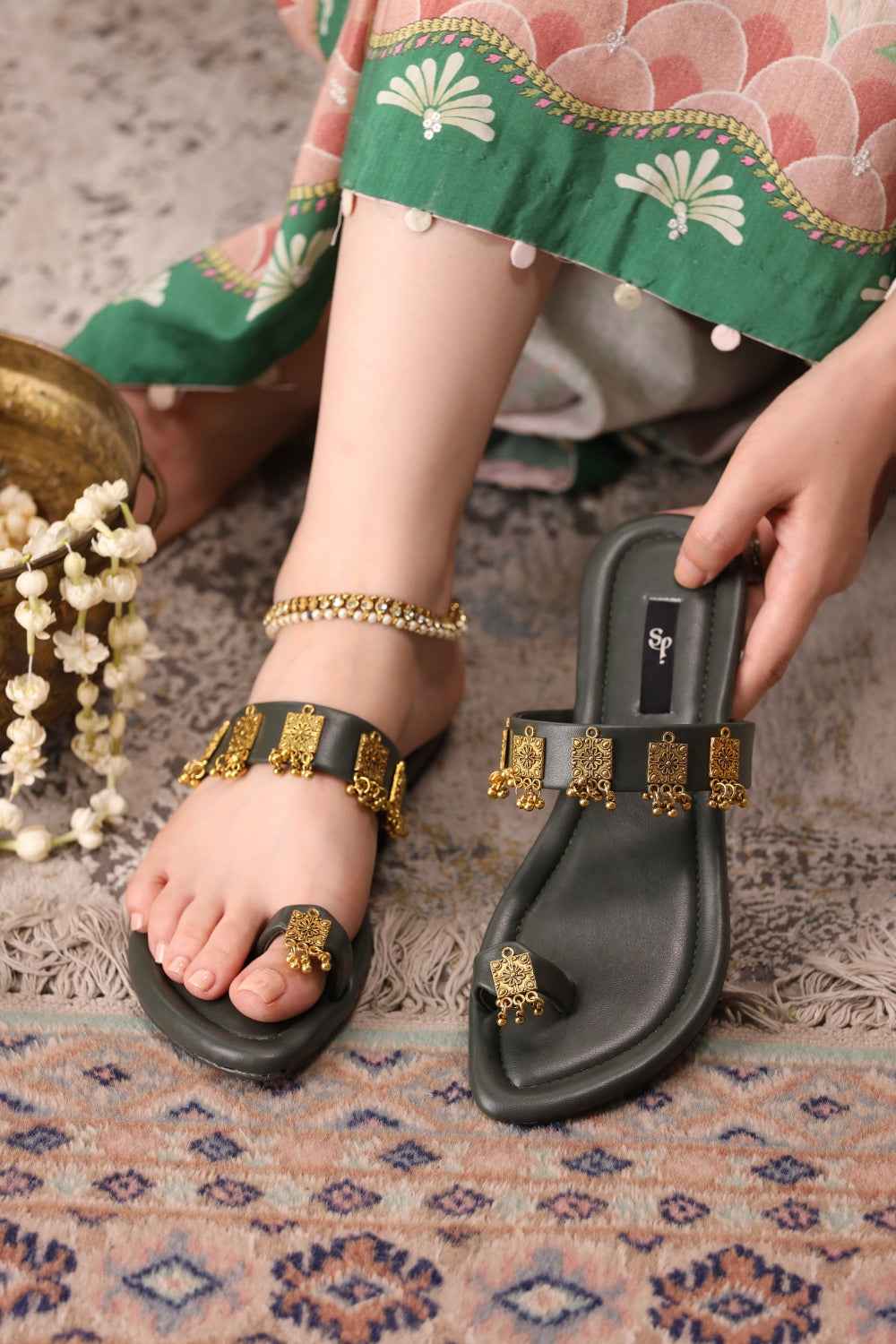 Nauratan Dark Olive - Image 5