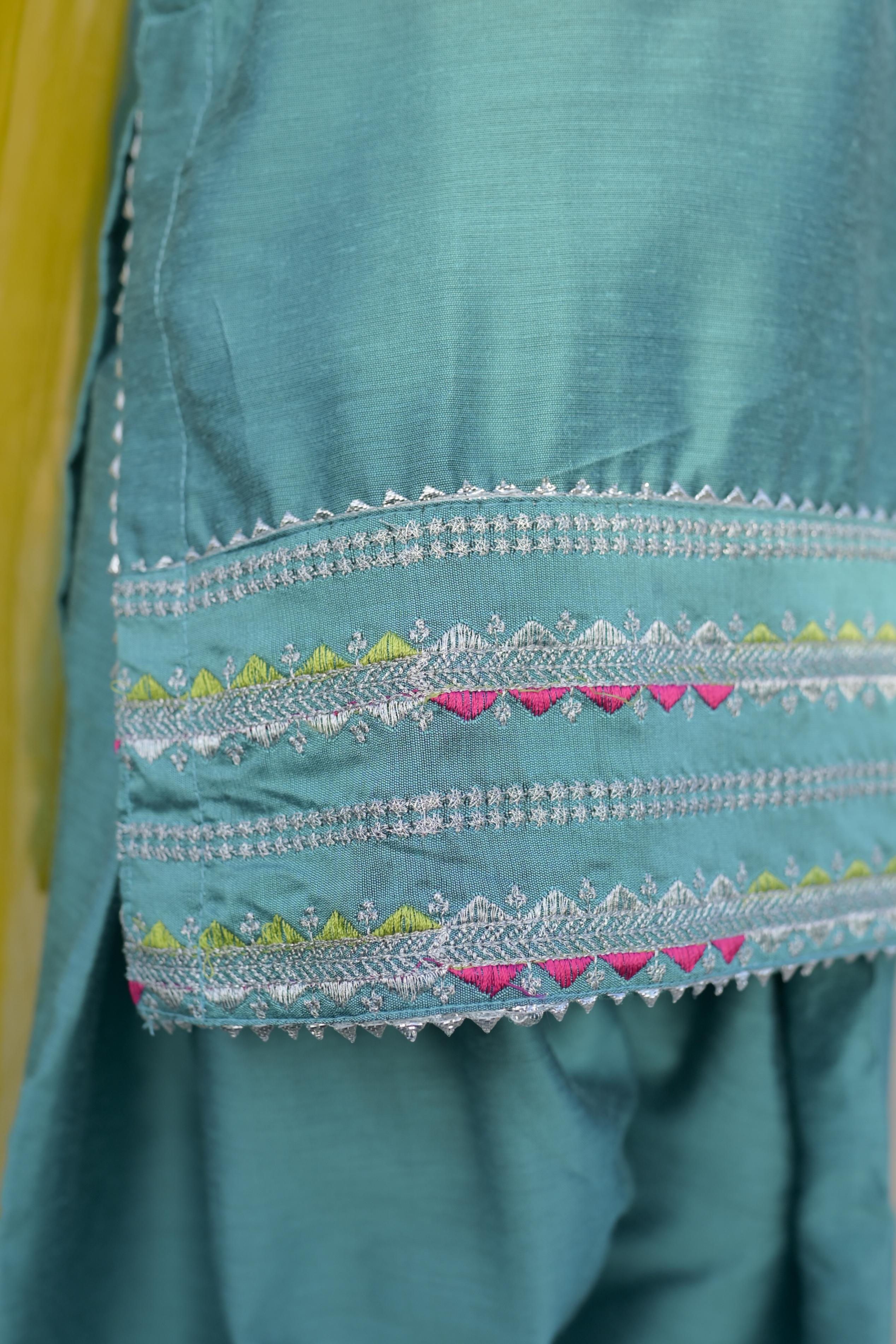 Ocean Breeze Farshi - Girl - Image 4