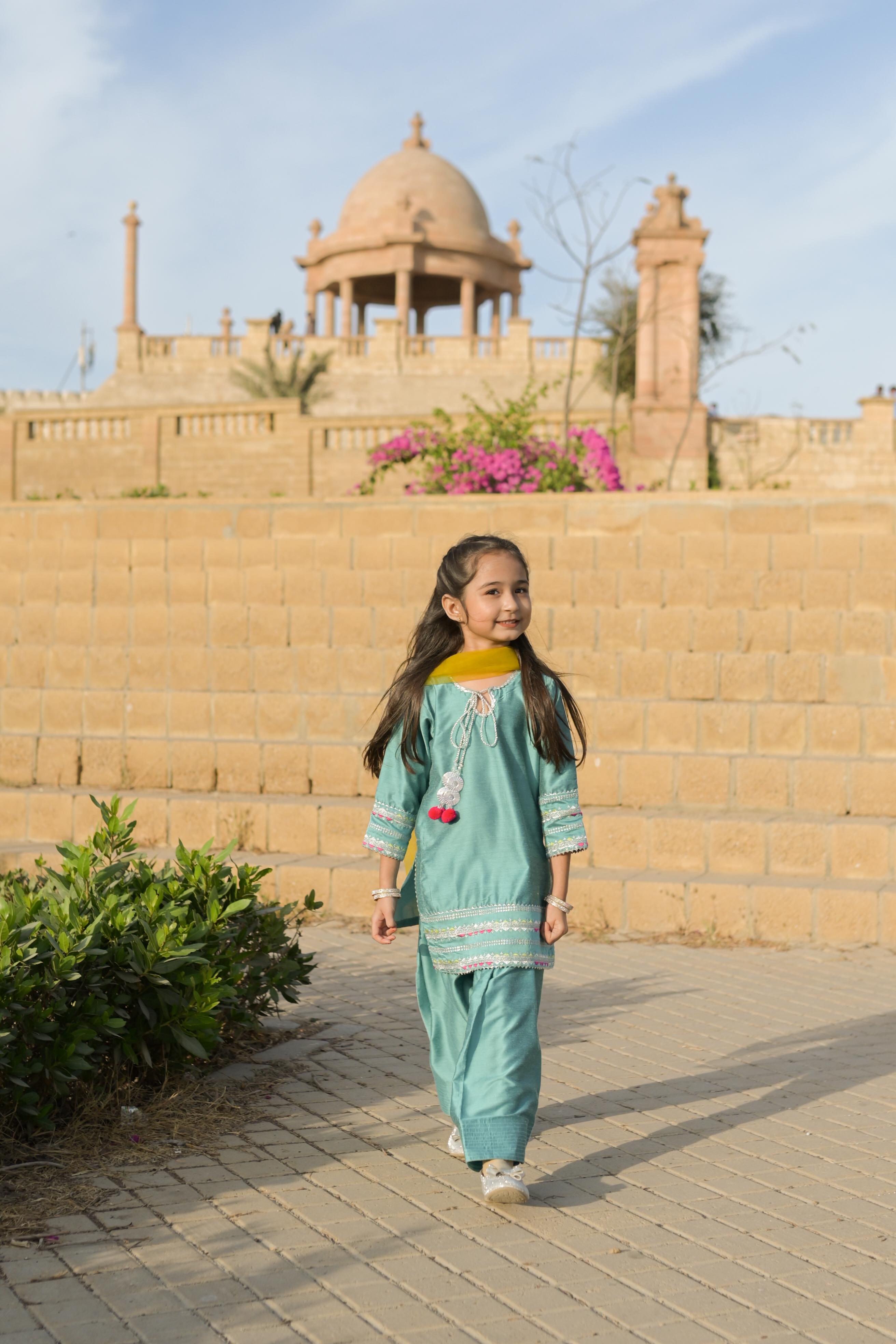 Ocean Breeze Farshi - Girl - Image 9