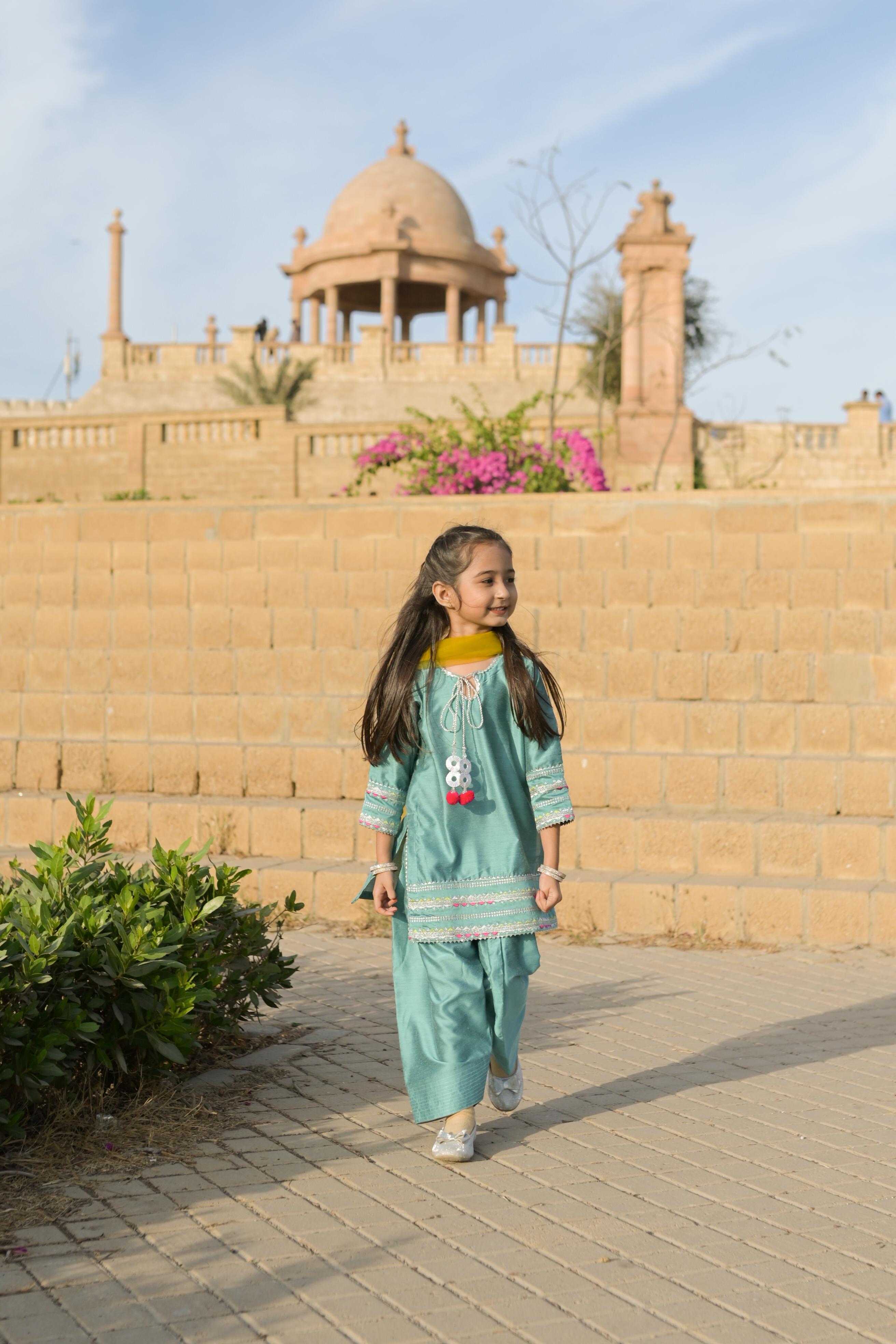 Ocean Breeze Farshi - Girl - Image 10