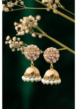 Raat ki Raani Jhumkis
