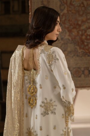 Raushan Ara