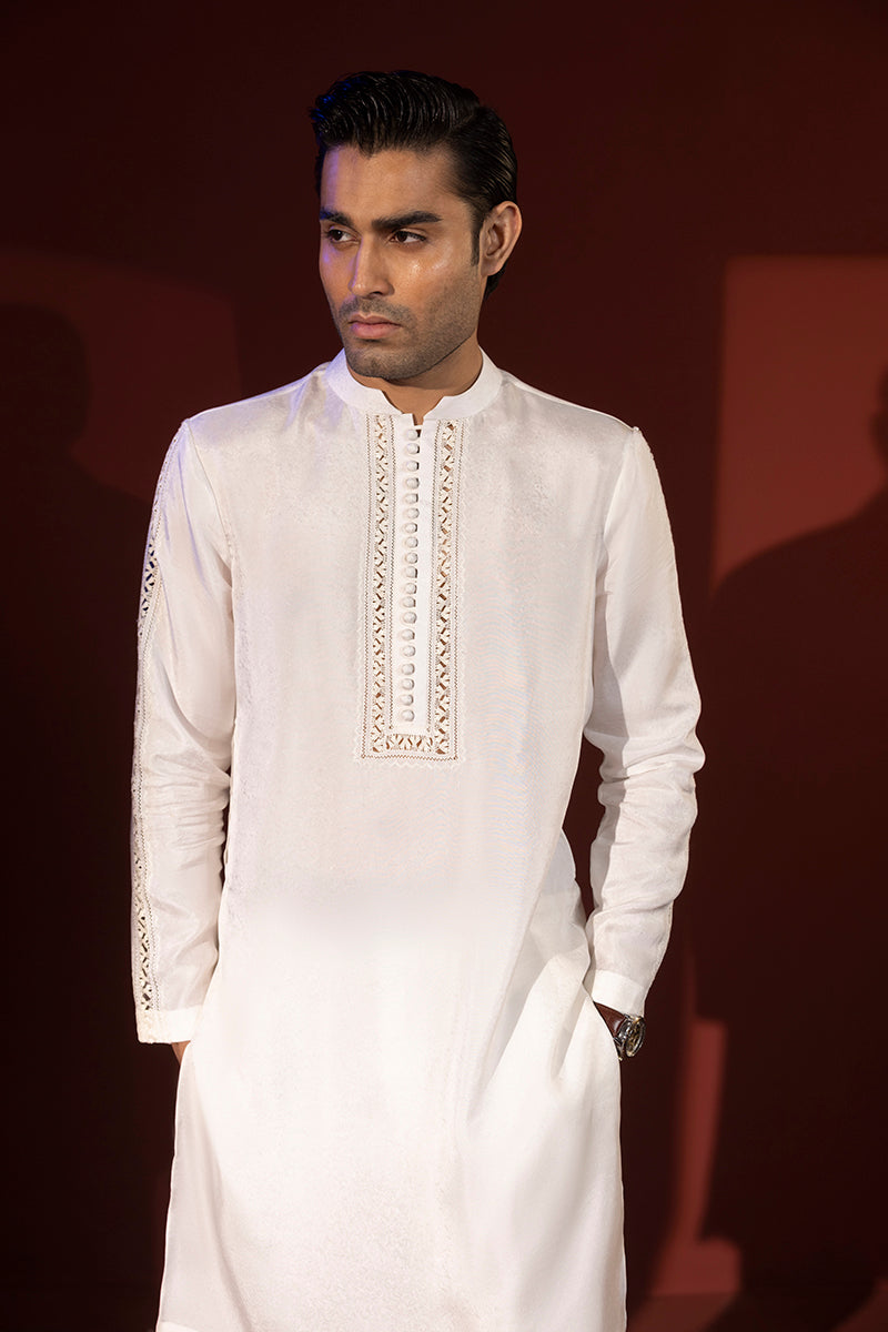 Regal Attire - Image 4