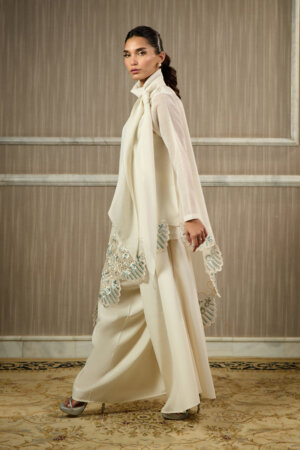 Serafina Cape