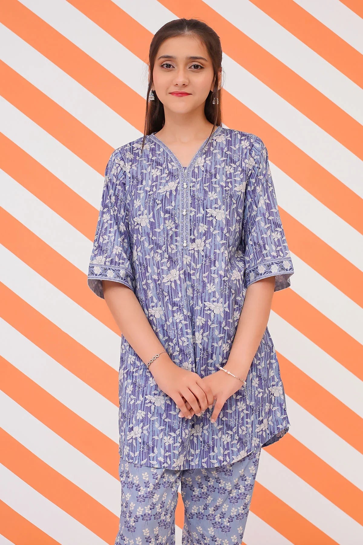 Cotton Lawn Digital Printed 2 Pc Suit - Image 2