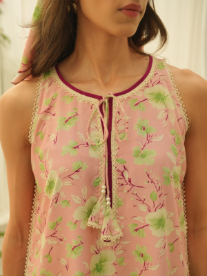 Hania With Sleeves - RTD