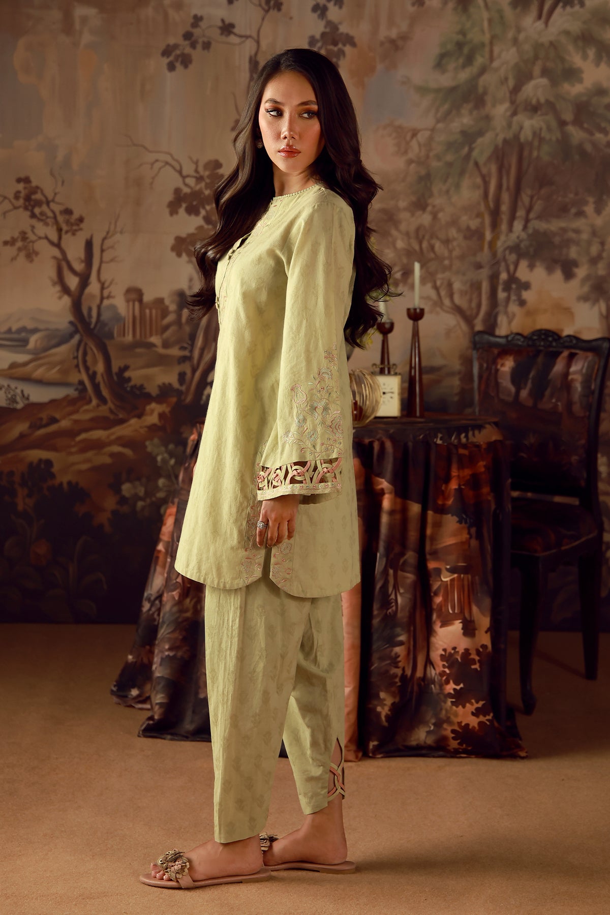 Jade - RTD - Image 3