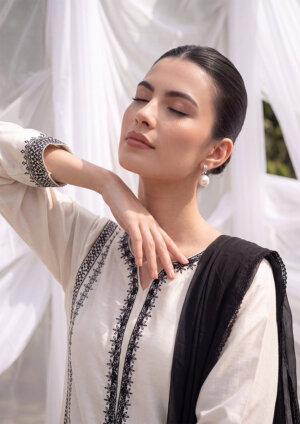 LF 381 Zaria