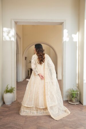 LUXURY-022-BEIGE