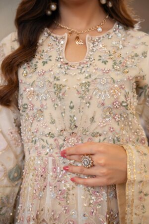 LUXURY-022-BEIGE