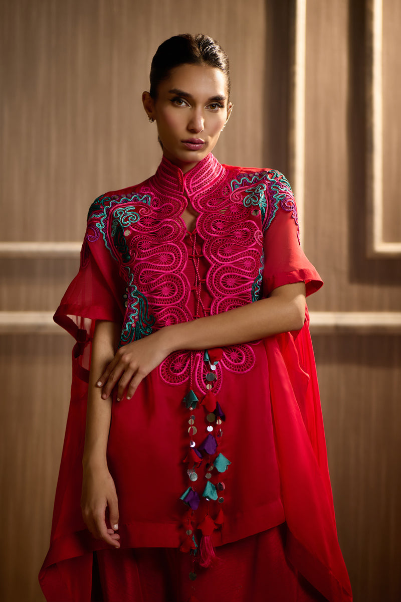 Rose Cape - Image 5