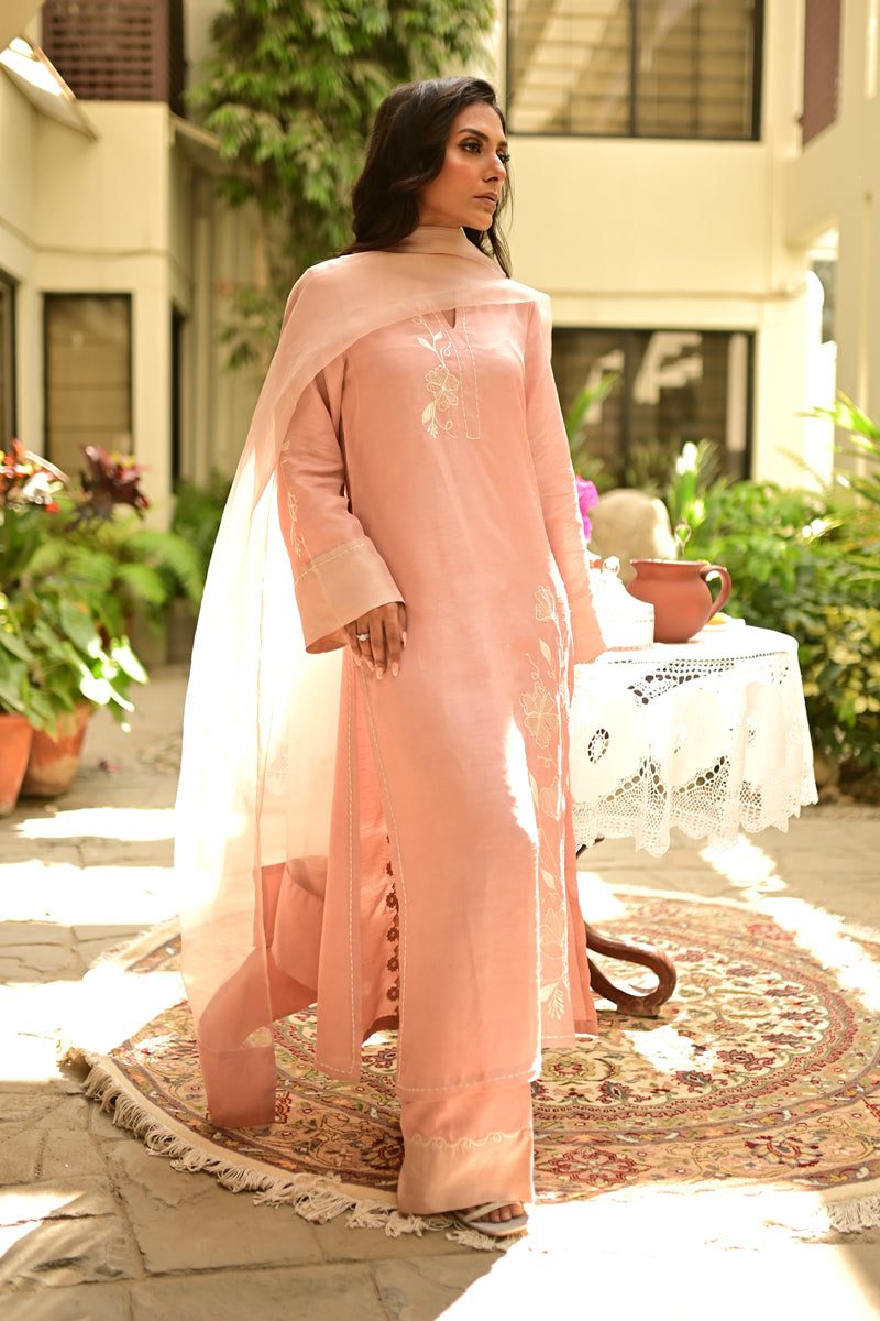Rosewood with Trousers - Image 2