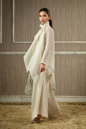 Serafina Cape