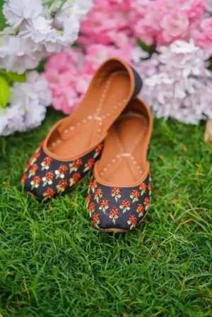 CORAL BLACK