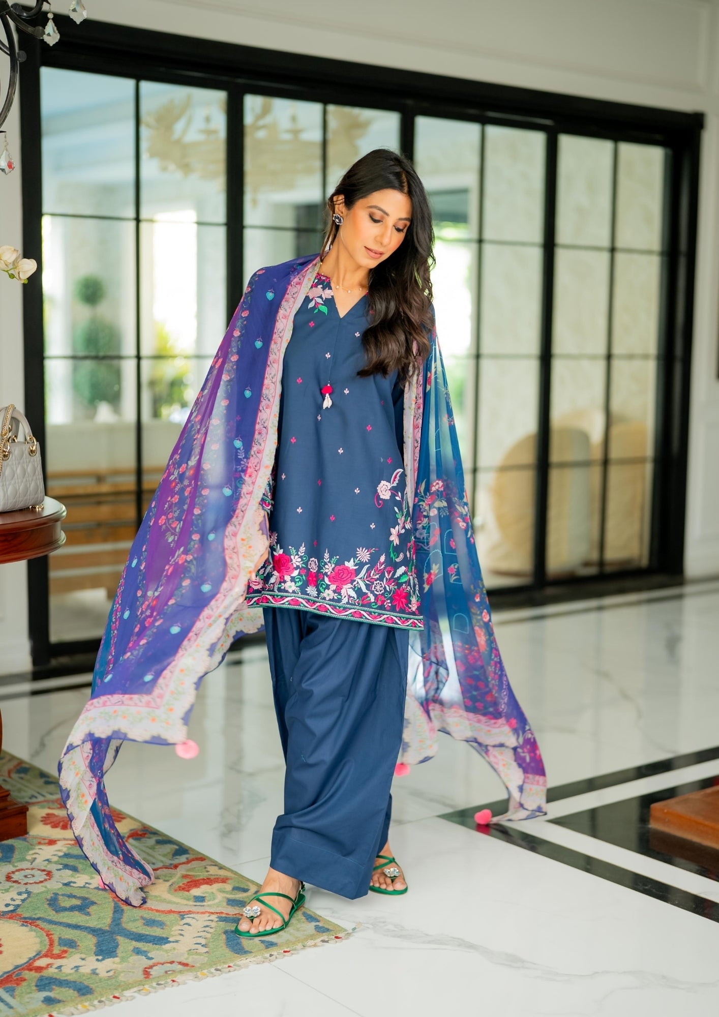 Midnight Garden - Hira Sardar - RTD - Image 5